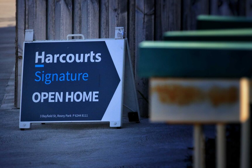 Harcourts open home sign, Hobart June 1 2020.