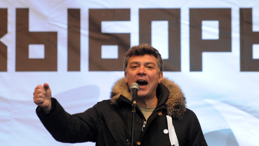 Boris Nemtsov speaks at a rally