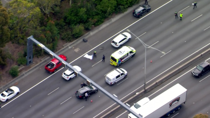Two People Are Dead After Separate Accidents On Melbournes Monash Freeway Abc News 2135