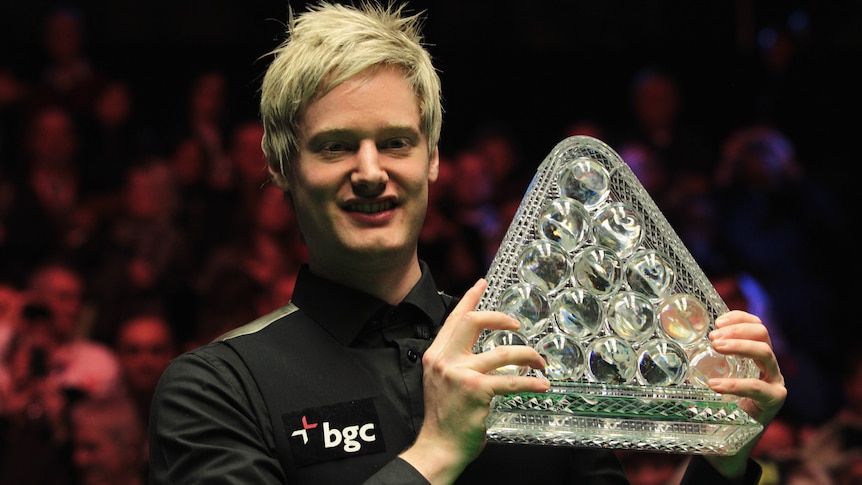 Neil Robertson became the first Australian to win the Masters, beating Shaun Murphy in north London.