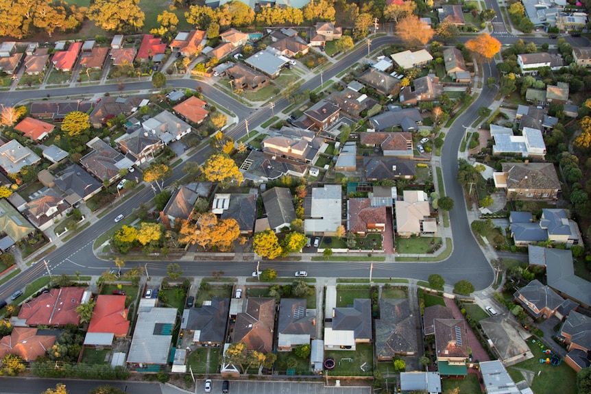 Una vista aérea de casas en Melbourne.