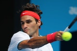 Roger Federer cruises into fourth round at Australian Open