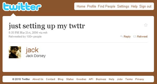 Una captura de pantalla del primer tweet de Jack Dorsey que dice "Recién estoy configurando mi Twitter"