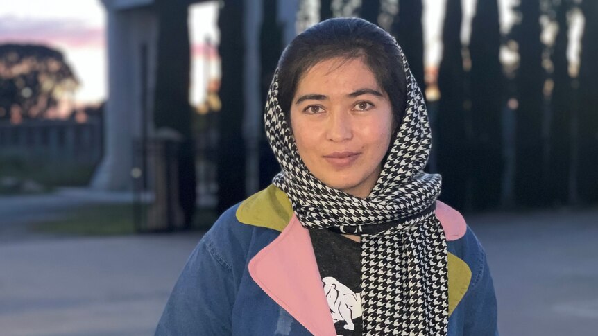 Former fighter pilot student Zahra among Afghan women welcomed to Adelaide at special dinner
