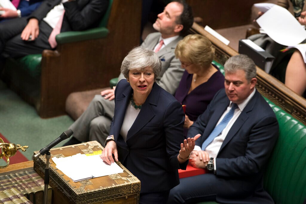 No-deal Brexit Voted Down By British MPs Leaving Theresa May Scrambling ...