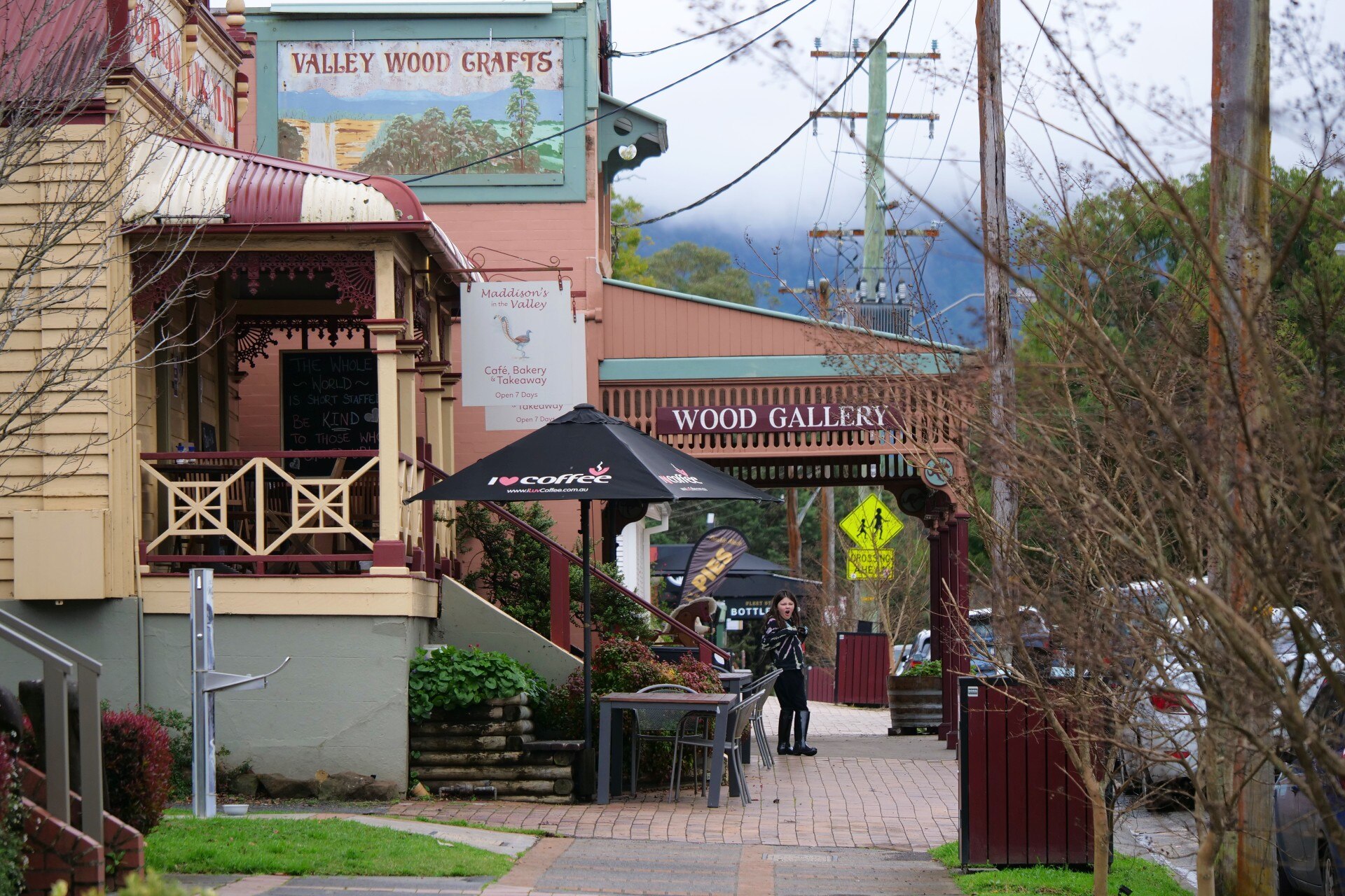 Kangaroo Valley picks up the pieces after roads closed following yet