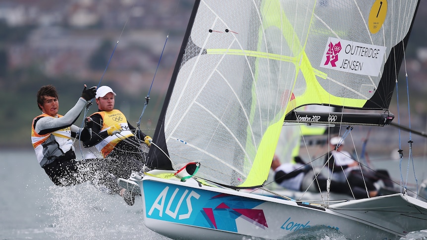 Gold favourites ... Nathan Outteridge (R) and Iain Jensen compete in the men's 49er class