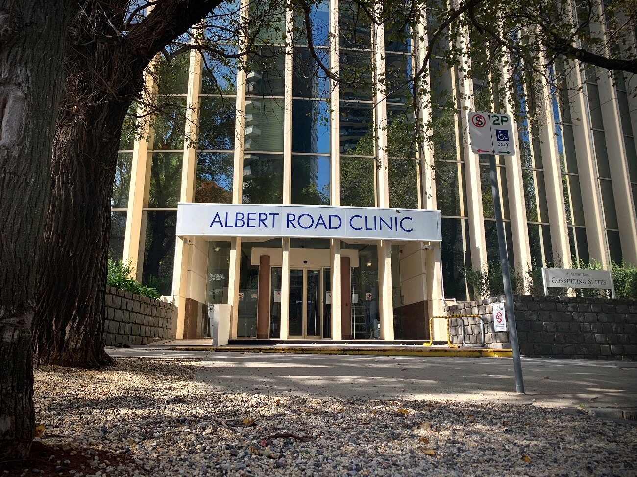 4月25日澳洲疫情 墨尔本精神病诊所多人感染新州确诊逼近三千 Abc News