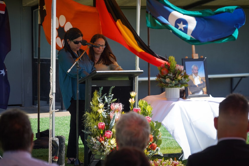 Former NT Labor minister and member for Barkly Elliot McAdam honoured Former NT Labor minister and member for Barkly Elliot McAdam honoured