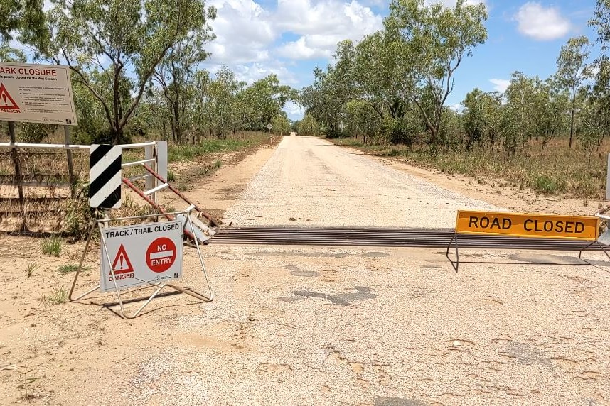 Closed signs outside the Geike Gorge national park