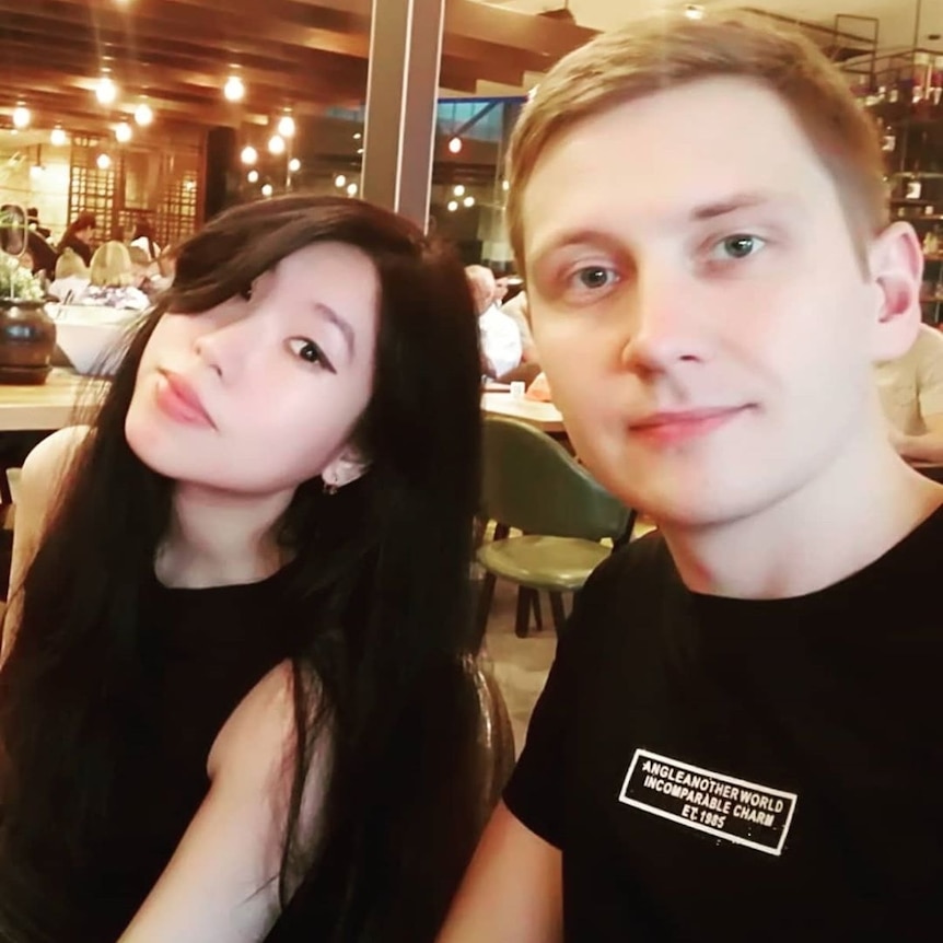 Regina Nicole dan suaminya Ilya Voloshin bertemu ketika mereka sekolah di China