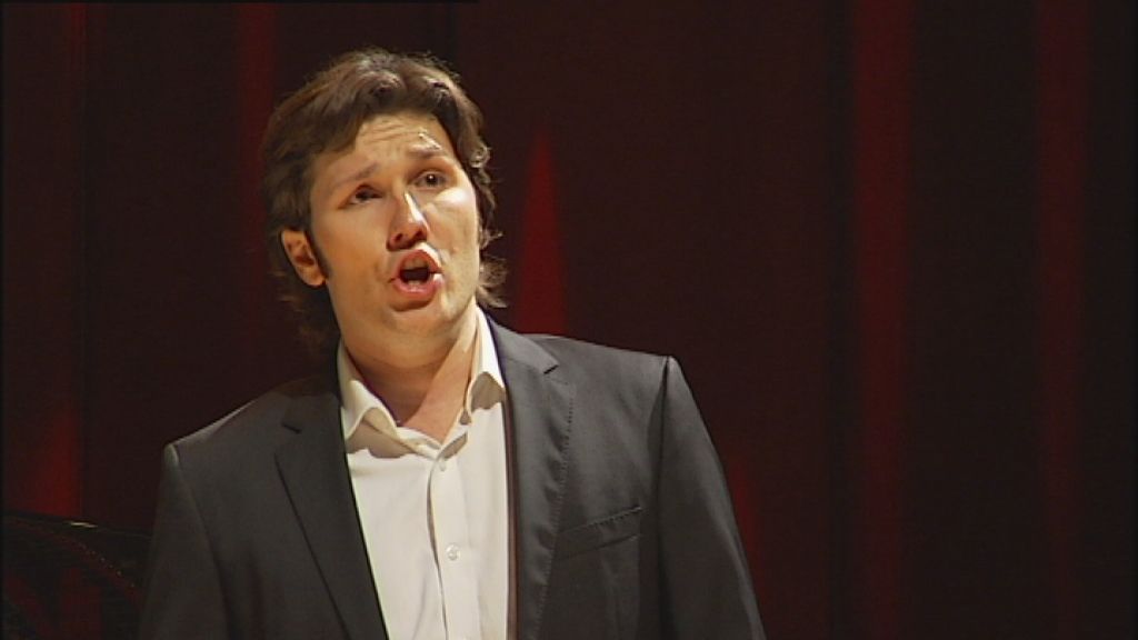 Queensland opera singer Samuel Johnson reaches royal heights - ABC News