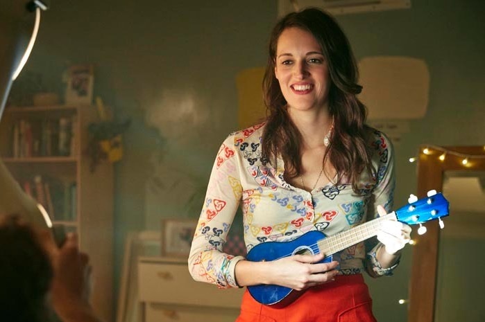 Phoebe Waller-Bridge holds a ukulele