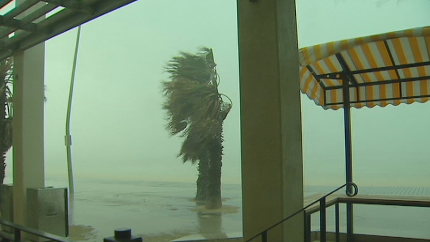 Strong winds in the Melbourne beach suburb of St Kilda