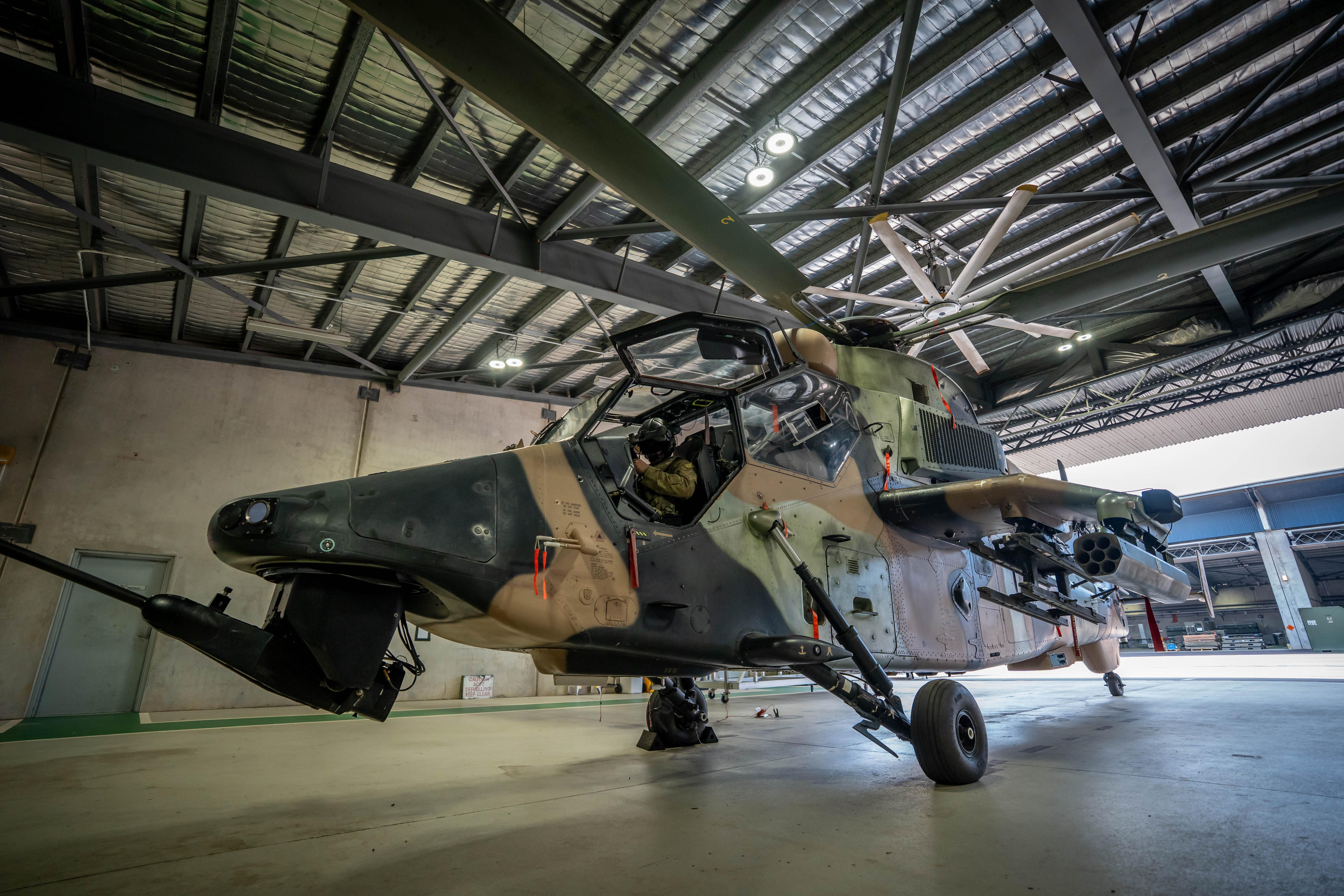 ADF retires attack helicopter fleet to make way for Apaches