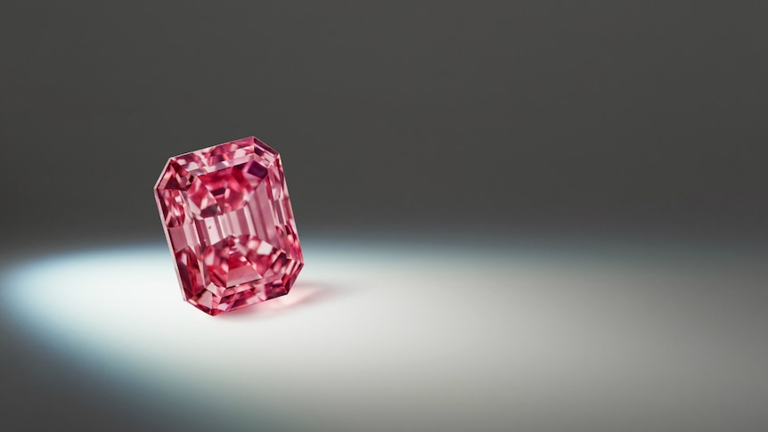 The Argyle Alpha vivid pink diamond, weighing in at 3.14 carats.