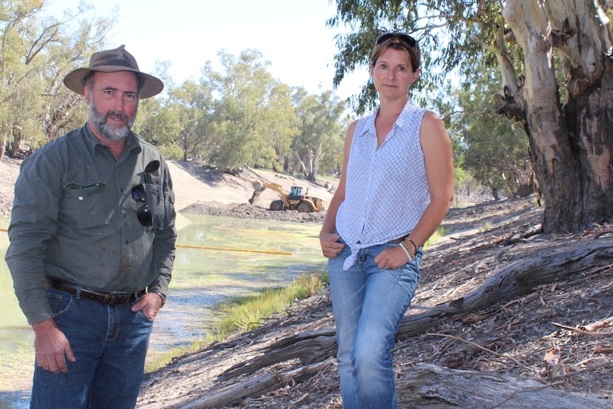 The banks are going in again - Darling River irrigators Alan Whyte and Rachel Strachan