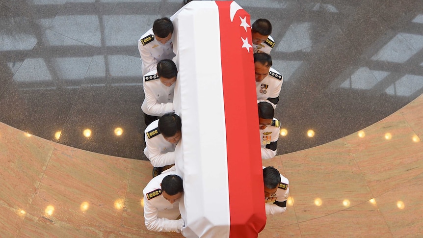 Lee Kuan Yew's body leaves Singapore's parliament