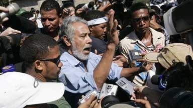 East Timorese President Xanana Gusmao appealed for calm between rival ethnic gangs.
