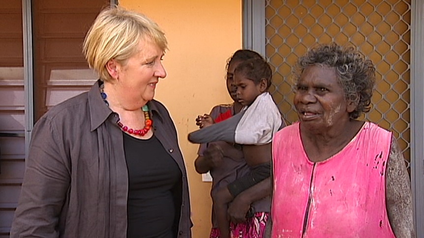 Jenny Macklin visits Maningrida