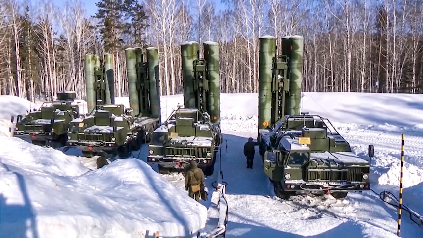 Russian military vehicles in snow