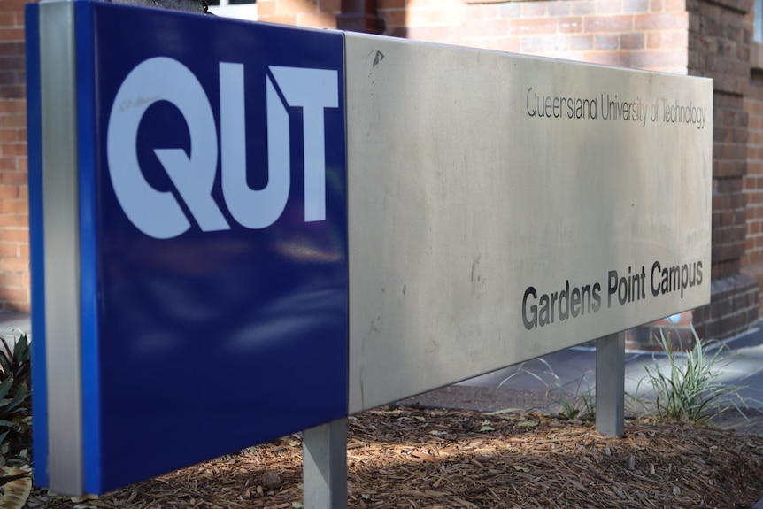 QUT sign at Gardens Point Campus in Brisbane City