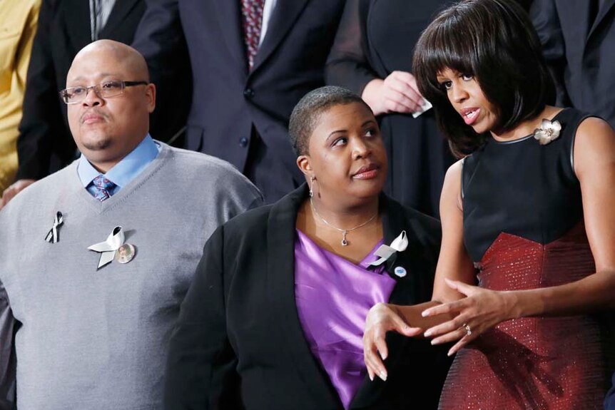 Michelle Obama speaks with Pendletons