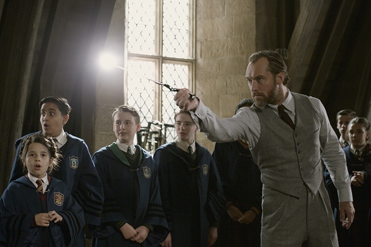 Colour still of Jude Law as Albus Dumbledore in 2018 film Fantastic Beasts: The Crimes of Grindelwald.