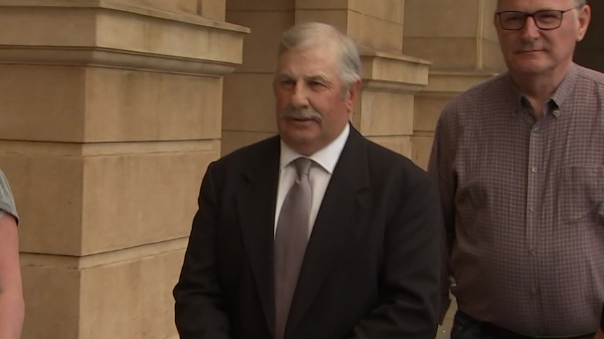 Suspended sentence for Adelaide Hills vineyard manager who stole water from pipeline
