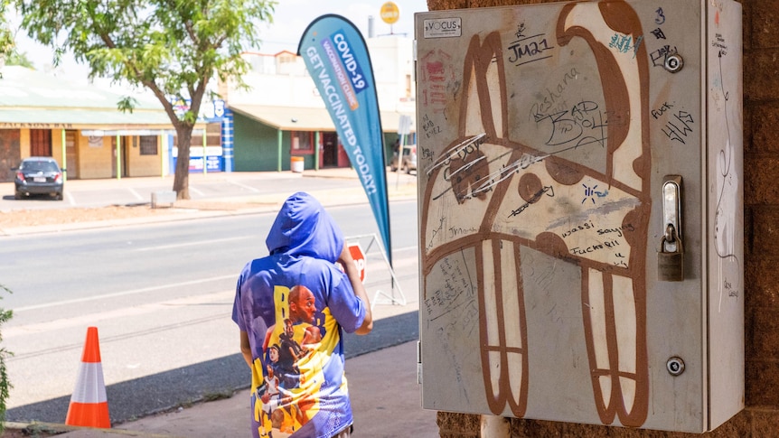 A child on the main street of Tennant Creek.