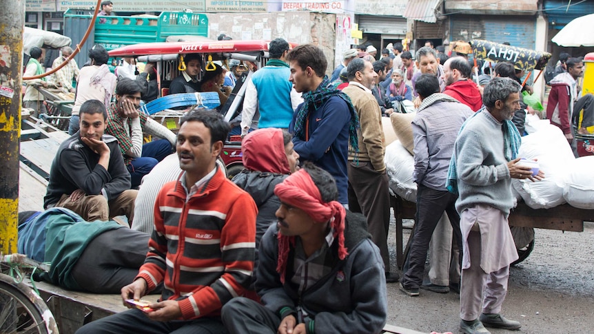 Men in spice market India
