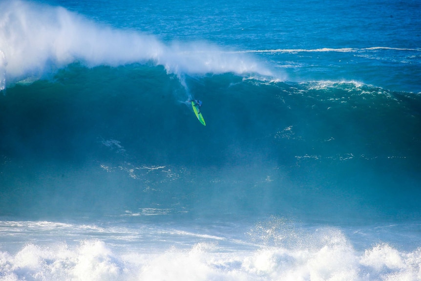 Jamie Mitchell on his way to a win at Nazare