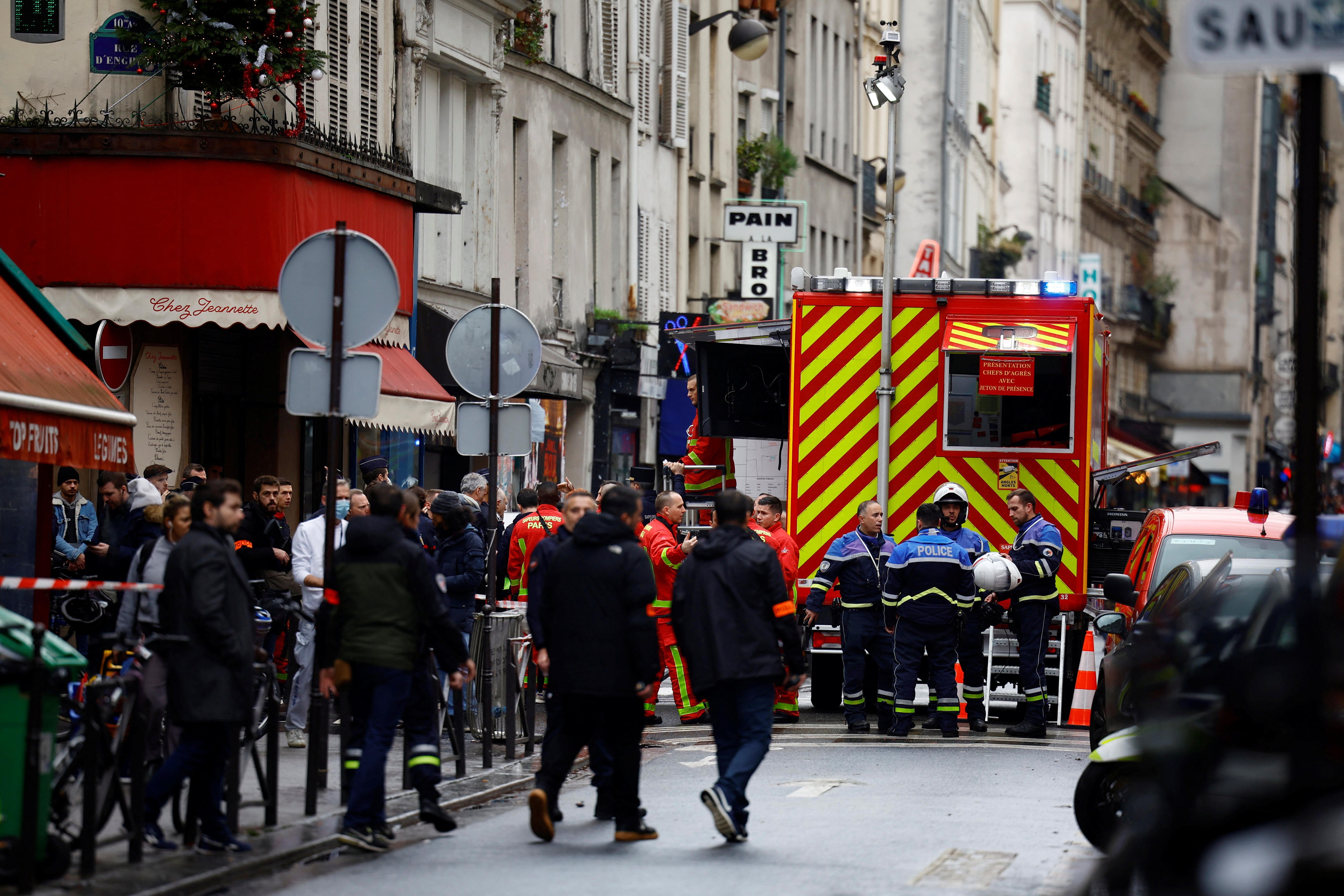 Gunman opens fire in central Paris, killing three and injuring three ...
