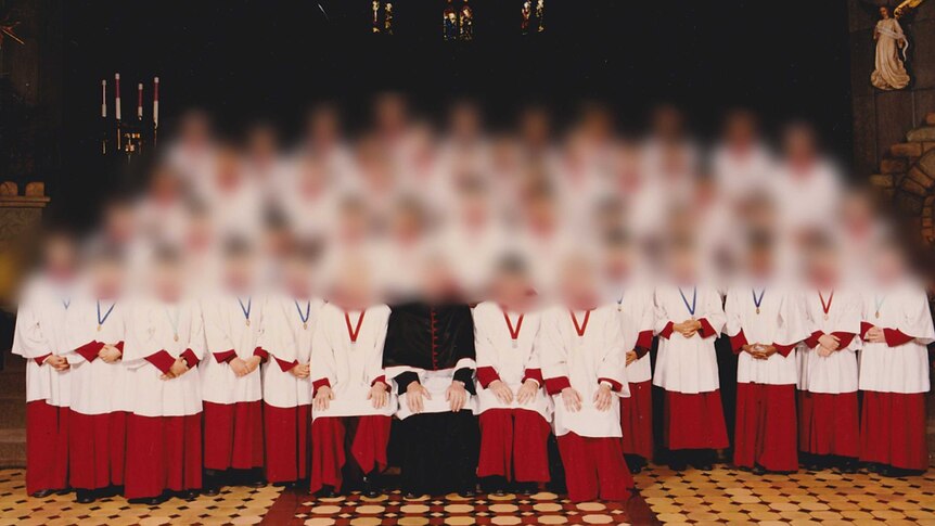 Kelompok remaja anggota koor St Patrick di tahun 1996