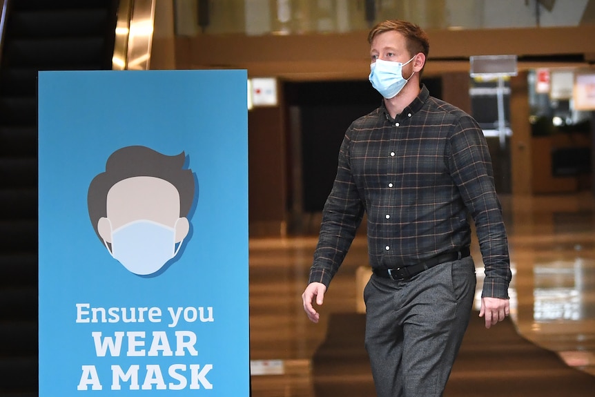 University of Portsmouth study finds 9,000% increase in face mask