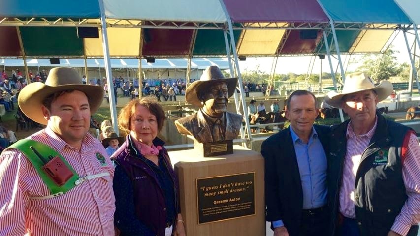 Graeme's son Tom Acton, wife Jenny Acton, Prime Minster Tony Abbott and brother Evan Acton unveil a statue of the cattleman.