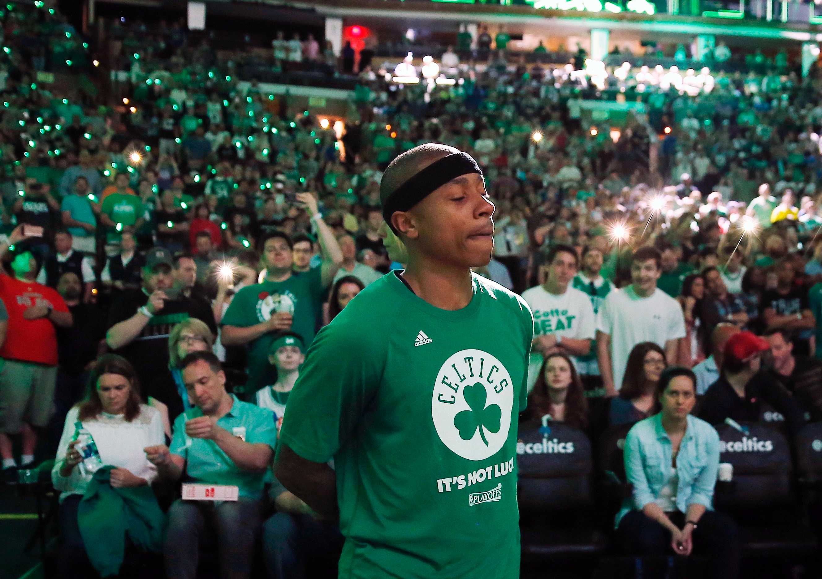 NBA Playoffs Isaiah Thomas topscores for Boston Celtics a day after(02)