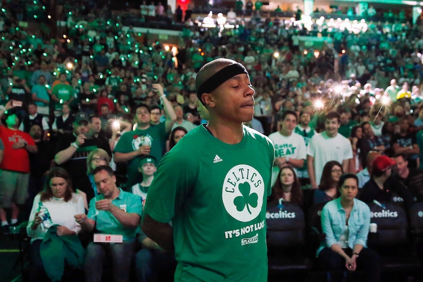 Isaiah Thomas before the game against the Bulls