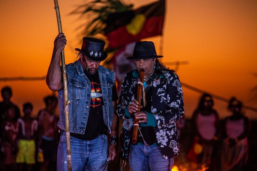 Two Indigenous Australians play music