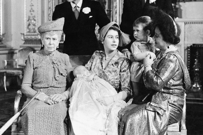 Queen Mother Mary (left) and widowed Queen Elizabeth with Queen Elizabeth and her children