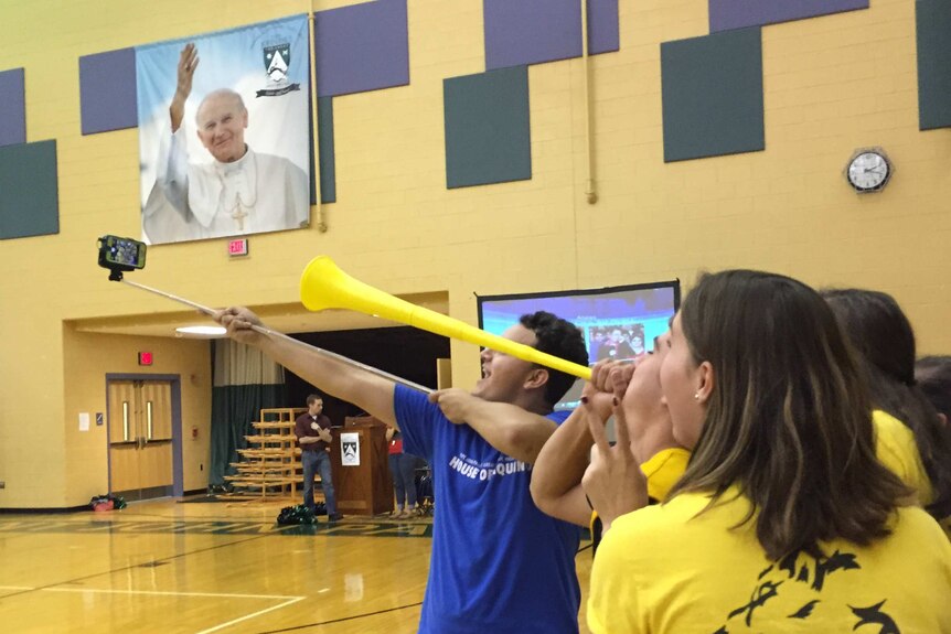 Students in Virginia prepare for Pope's visit