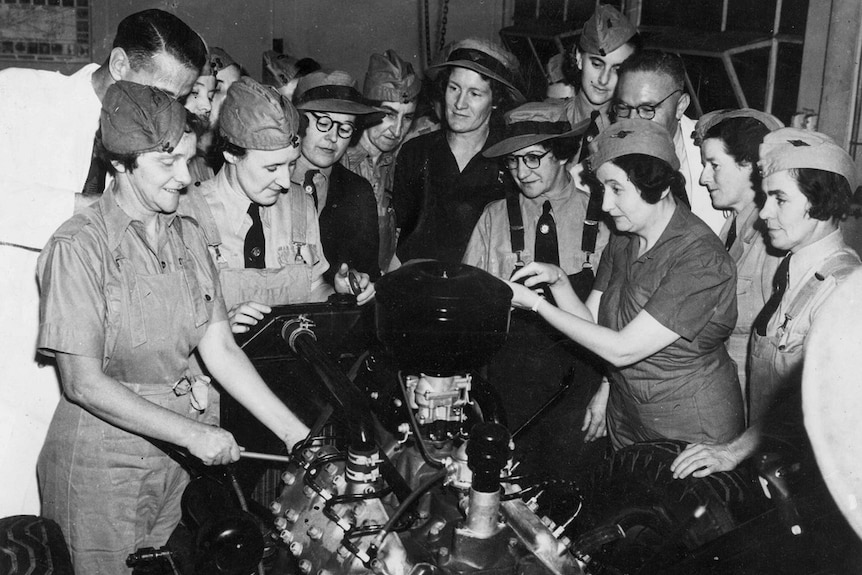A group of women train at Ford Service Schools during World War II.