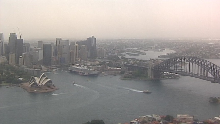 Blanket of dust descends on Sydney