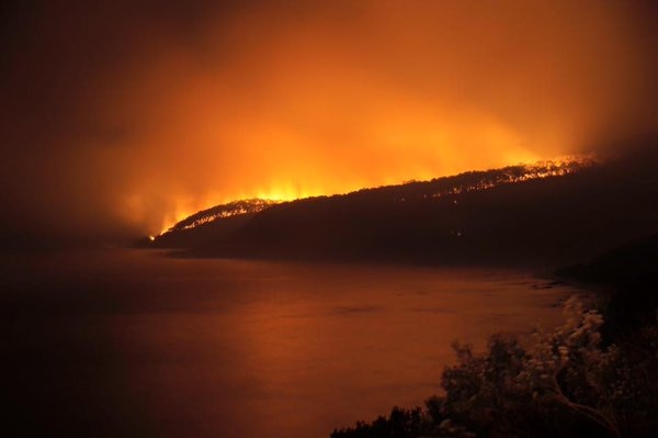 Yellow haze from Great Ocean Road fire