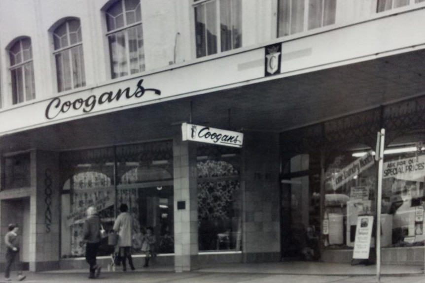 Outside Coogans in Hobart