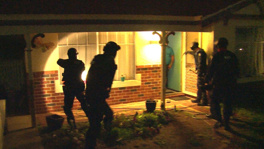 WA Gang Crime Squad police raid Rebels bikie gang houses 24 July 2014