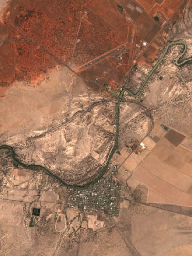 Satellite image of paddocks in Bourke, NSW, with river running through the middle