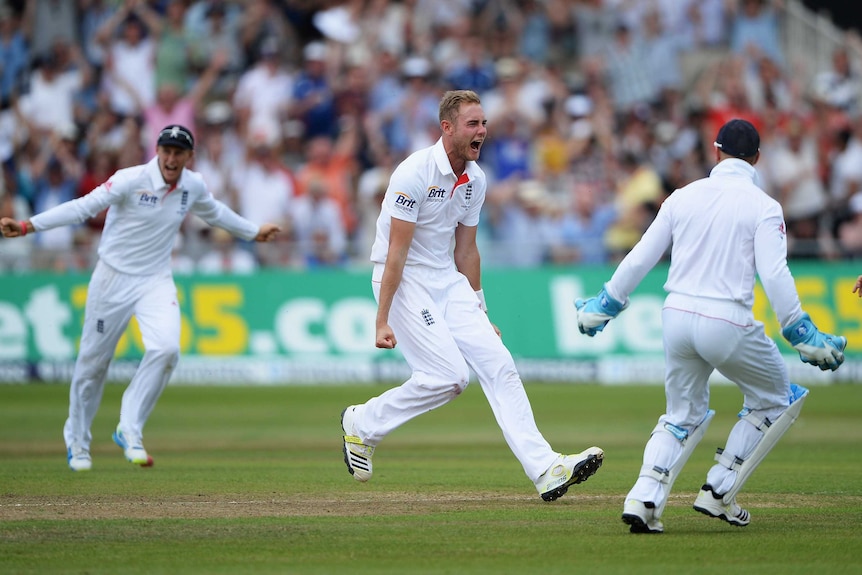 Broad sends Watson back to the stands