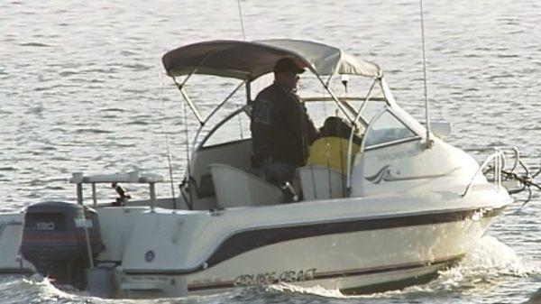 Politicians call for recreational boating regulations