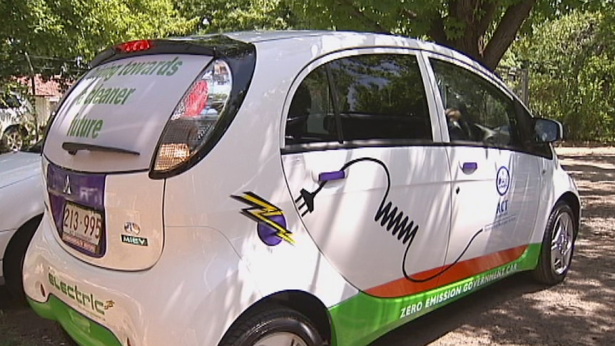 Googong project director Mark Attiwill says a grid for electric cars may arrive in the future, but no one will be required to plug in.